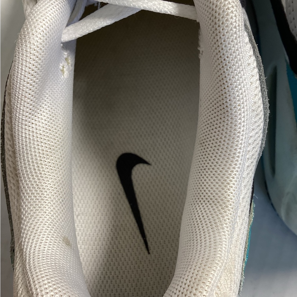 Nike Air Teal and White Sneakers Women sz 6.5 - Picture 14 of 14